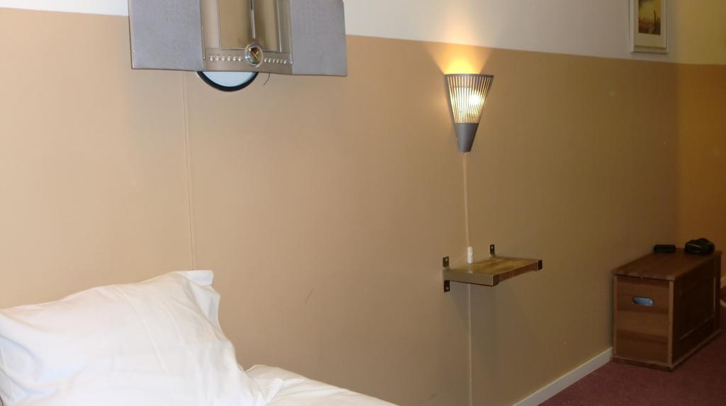 Hostel Colonial *